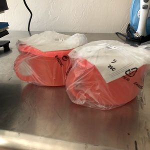 Two crystal waves soup mugs regular $9 each.